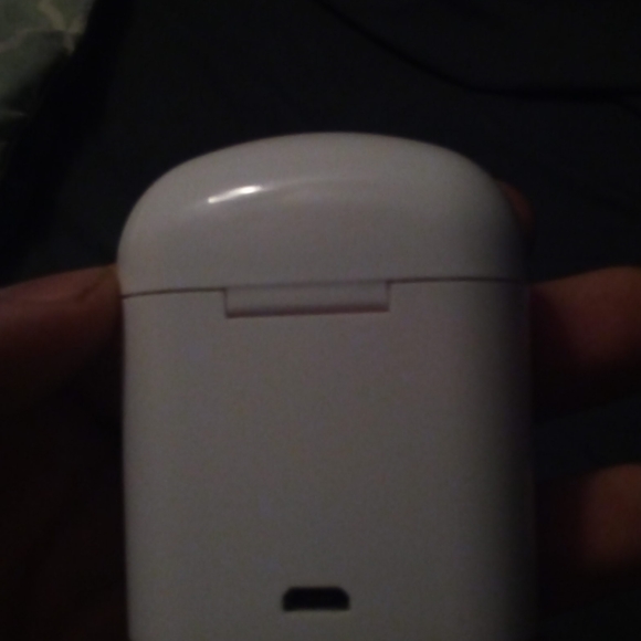 Wireless head phones - Picture 2 of 2